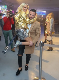 Maja Suput feet photo thumbnail