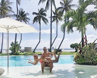 Maja Suput feet photo thumbnail