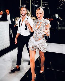 Maja Suput feet photo thumbnail