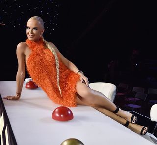 Maja Suput feet photo thumbnail