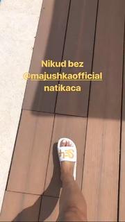 Maja Suput feet photo thumbnail