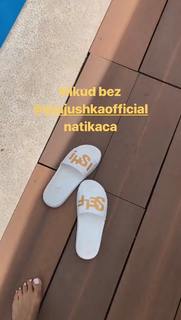 Maja Suput feet photo thumbnail