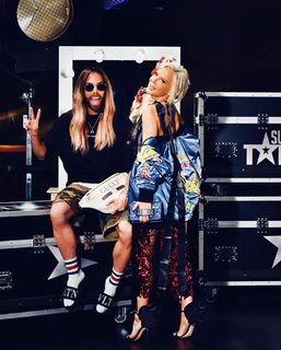 Maja Suput feet photo thumbnail