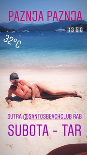 Maja Suput feet photo thumbnail