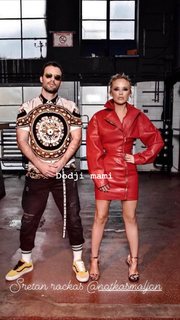 Maja Suput feet photo thumbnail