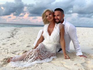 Maja Suput feet photo thumbnail