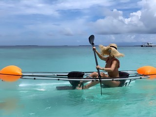 Maja Suput feet photo thumbnail