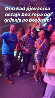 Maja Suput feet photo thumbnail