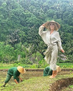 Maja Suput feet photo thumbnail