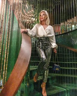 Maja Suput feet photo thumbnail