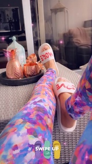 Maja Suput feet photo thumbnail