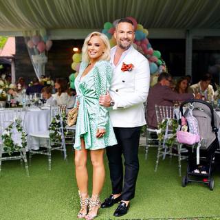 Maja Suput feet photo thumbnail