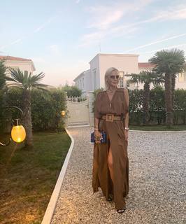 Maja Suput feet photo thumbnail