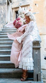 Maja Suput feet photo thumbnail