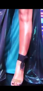 Maja Suput feet photo thumbnail