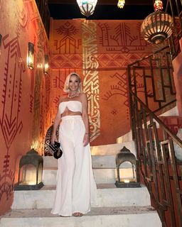 Maja Suput feet photo thumbnail