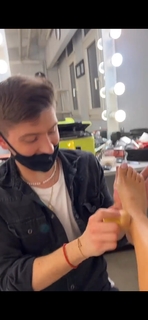 Maja Suput feet photo thumbnail