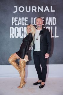 Maja Suput feet photo thumbnail