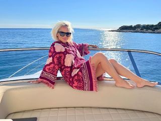 Maja Suput feet photo thumbnail