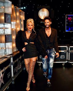 Maja Suput feet photo thumbnail