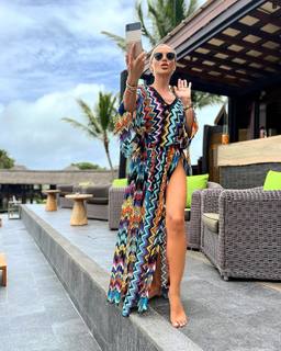 Maja Suput feet photo thumbnail