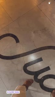 Maja Suput feet photo thumbnail