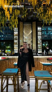 Maja Suput feet photo thumbnail