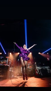 Maja Suput feet photo thumbnail