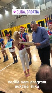 Maja Suput feet photo thumbnail