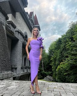 Maja Suput feet photo thumbnail