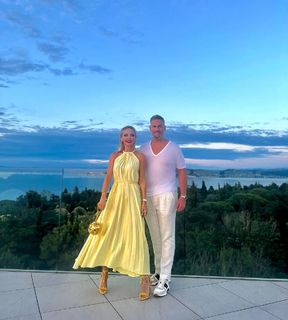 Maja Suput feet photo thumbnail