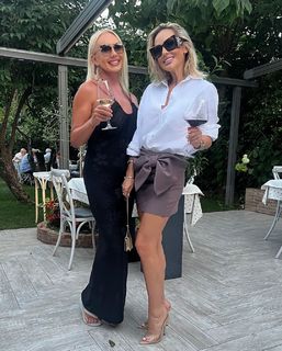 Maja Suput feet photo thumbnail