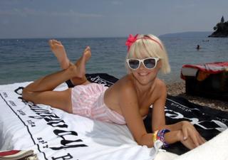 Maja Šuput feet photo 1