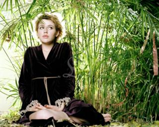 Majandra Delfino feet photo 1