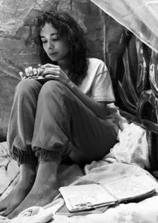 Majida Issa feet photo 2