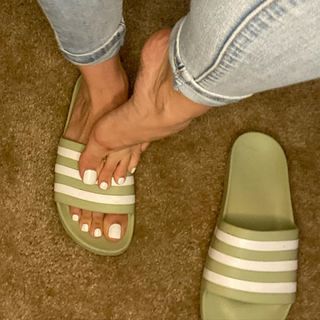 Major Galore feet photo 15