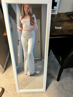 Makenna Kelly feet photo 15