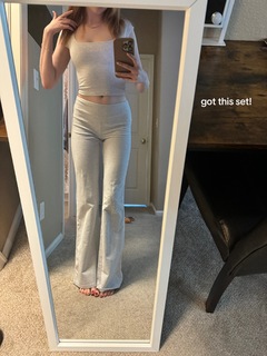 Makenna Kelly feet photo 12