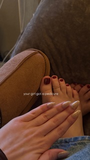 Makenna Kelly feet photo 7