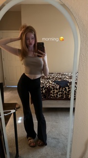Makenna Kelly feet photo 6