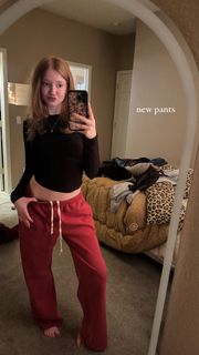 Makenna Kelly feet photo 15