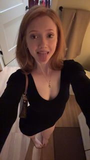 Makenna Kelly feet photo 2