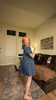 Makenna Kelly feet photo 10