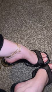 Makenna Kelly feet photo 10