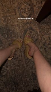 Makenna Kelly feet photo 13