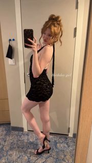 Makenna Kelly feet photo 10