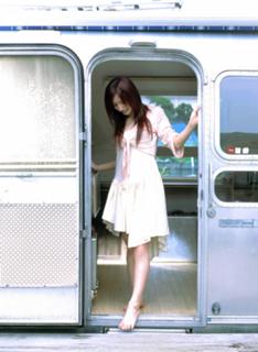 Maki Gotô feet photo 4