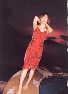 Maki Gotô feet photo 2