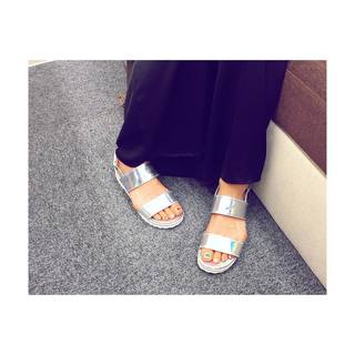 Maki Gotô feet photo 9
