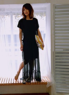 Maki Gotô feet photo 2